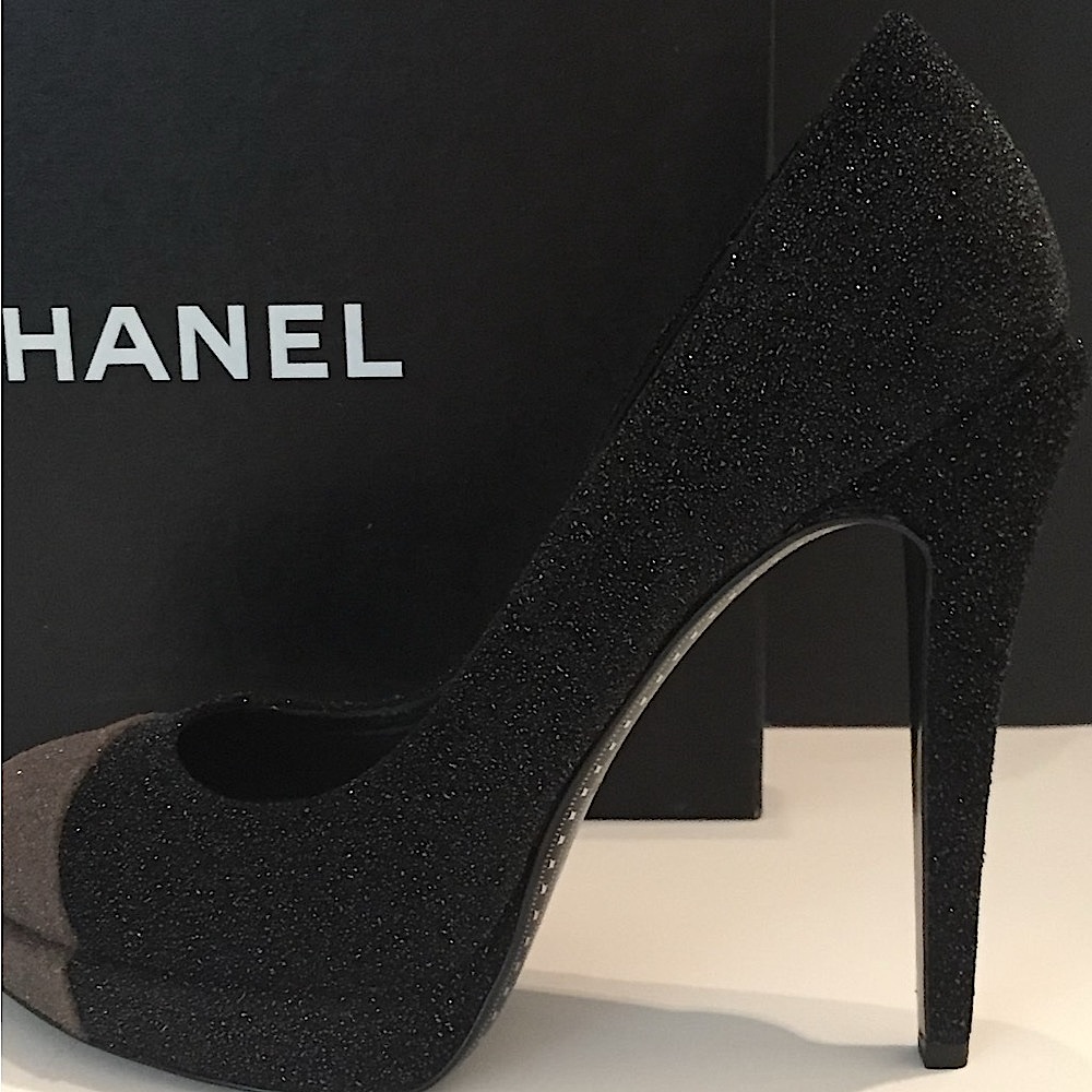 Authentic Designer Chanel Pumps - Picture 6 of 6